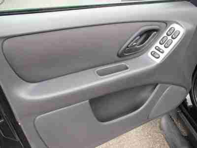 2004 Ford Escape FWD, image 13