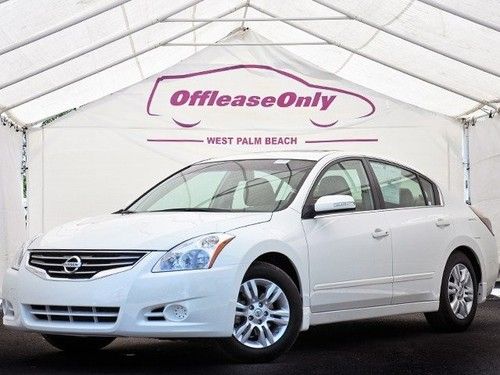 Leather sunroof cd player factory warranty alloy wheels off lease only