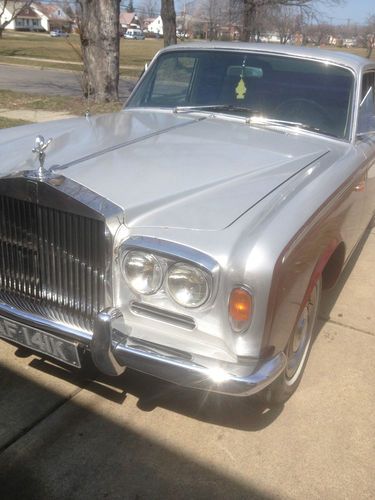 Very classic very classy 1967 rolls royce silver shadow runs needs lil tlc look!