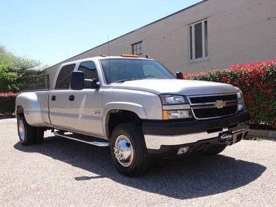 4x4 crew cab 6.6l duramax diesel leather very clean must see