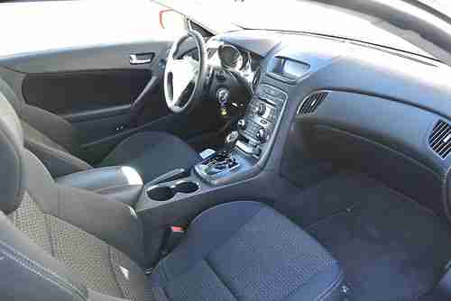 2011 HYUNDAI Genesis Coupe 2dr 2.0T Auto, image 7
