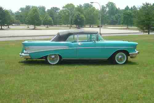 1957 chevrolet Belair Convertible, image 2