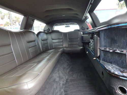 2000 lincoln limousine 120" krystal