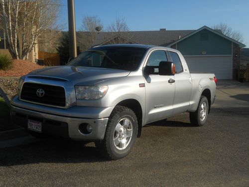 2008 toyota tundra sr5 crew cab pickup 4-door 5.7l