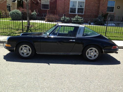 1971 porsche 911t targa black/black