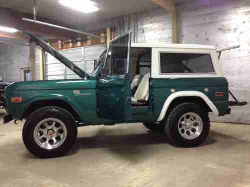 1976 Ford Bronco Sport Beautiful Daily Driver A/C PS PD Cold as Ice, image 9