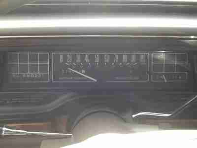 1993 78086 MILES LOW MILES SEDAN 4DR CUSTOM 3.8L V6 AUTO BEIGE TAN GOLD CLOTH, image 15