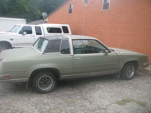 1986 oldsmobile cutlass supreme brougham - overheated engine - needs restoration