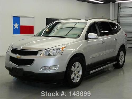 2009 chevy traverse lt1 dual sunroof side steps 32k mi! texas direct auto