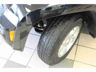 Sport SUV 3.7L 4WD 4X4 Aluminum Wheels A/C No Accidents Low reserve Smoke Free, image 13