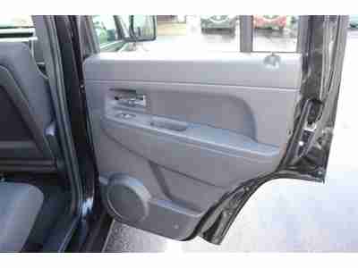Sport SUV 3.7L 4WD 4X4 Aluminum Wheels A/C No Accidents Low reserve Smoke Free, image 21