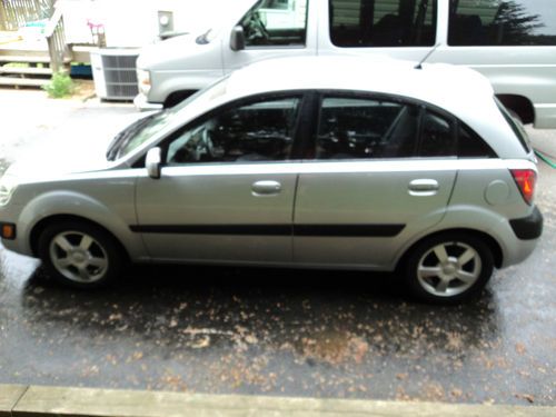 2006 kia rio5 sx hatchback 4-door 1.6l