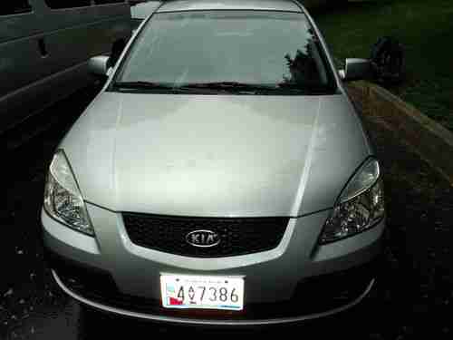 2006 Kia Rio5 SX Hatchback 4-Door 1.6L, image 4