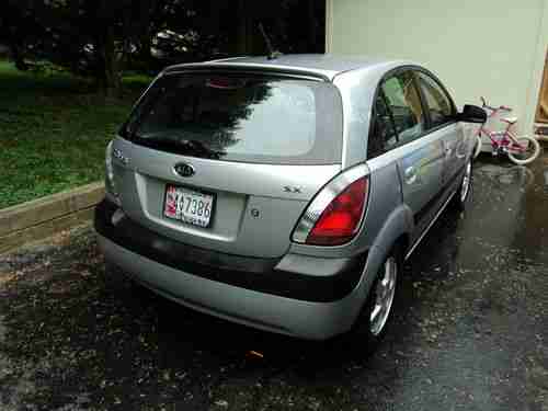 2006 Kia Rio5 SX Hatchback 4-Door 1.6L, image 5