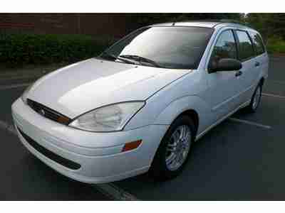 FORD FOCUS SE WAGON SOUTHERN OWNED GAS SAVER EPA EST 33 HWY MPG NO RESERVE ONLY, image 3