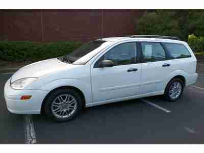 FORD FOCUS SE WAGON SOUTHERN OWNED GAS SAVER EPA EST 33 HWY MPG NO RESERVE ONLY, image 4