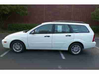 FORD FOCUS SE WAGON SOUTHERN OWNED GAS SAVER EPA EST 33 HWY MPG NO RESERVE ONLY, image 5