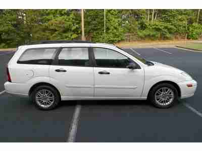 FORD FOCUS SE WAGON SOUTHERN OWNED GAS SAVER EPA EST 33 HWY MPG NO RESERVE ONLY, image 11