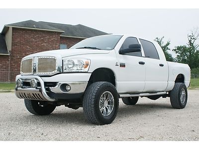 Ram 2500 4x4 mega cab lifted 4wd cummins turbo diesel lift kit navigation slt