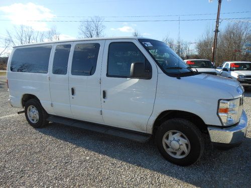 2008 ford e-150 xlt standard passenger van 3-door 4.6l