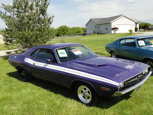 Plum crazy 1971 dodge challenger rt clone 383 auto