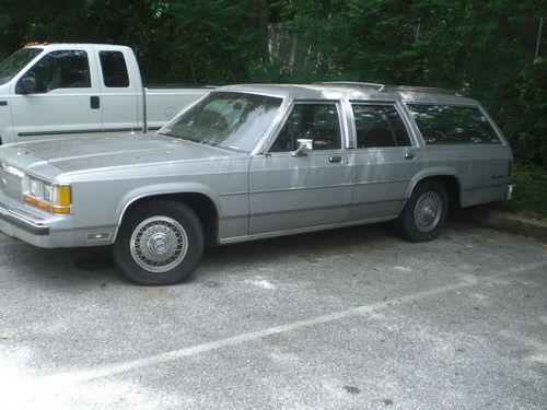 1988 ford crown victoria station wagon 34k original miles woodgrain delete rare!