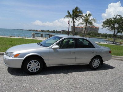 Le 4 cylinder naples, fl senior owned 63k low mi  rare hard  find immaculate