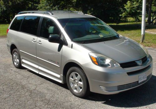 2005 Toyota Sienna LE WHEELCHAIR / RAMPVAN 43K MILES - EXCELLENT, image 3