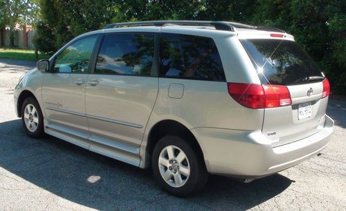 2005 Toyota Sienna LE WHEELCHAIR / RAMPVAN 43K MILES - EXCELLENT, image 6