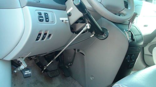 2005 Toyota Sienna LE WHEELCHAIR / RAMPVAN 43K MILES - EXCELLENT, image 13