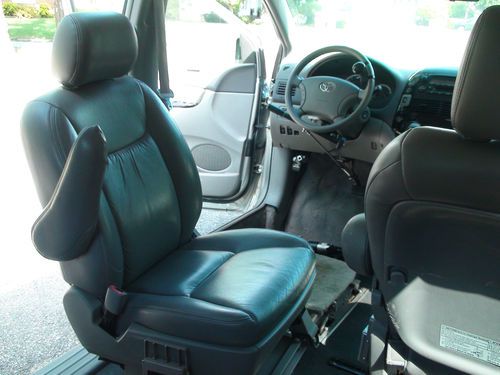 2005 Toyota Sienna LE WHEELCHAIR / RAMPVAN 43K MILES - EXCELLENT, image 17