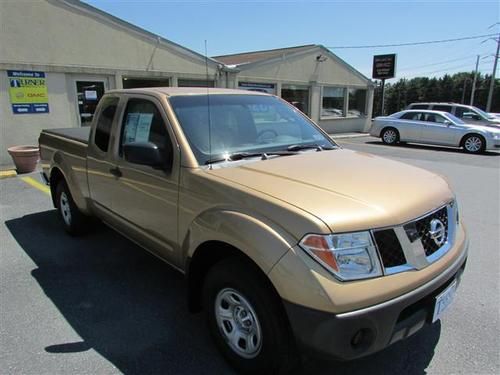 2005 nissan frontier king cab, 30,000 miles!!!