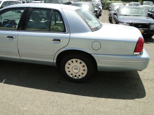 2003 Ford Crown Victoria Police Interceptor, image 4