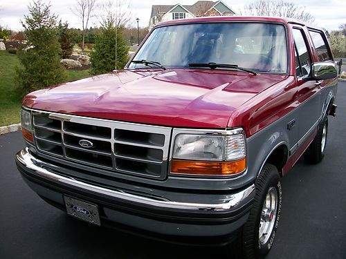 1994 ford bronco xlt 4x4 sports utility  ** 36,515 **  original miles - pristine