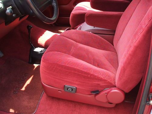 1994 Ford Bronco XLT 4X4 SPORTS UTILITY  ** 36,515 **  ORIGINAL MILES - PRISTINE, US $19,500.00, image 18