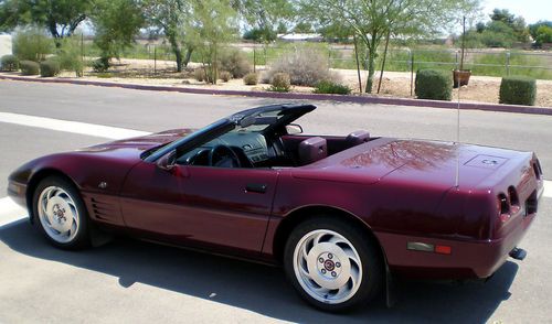 Z25  40th Anniviversary Ruby,  32,735 Miles......Convertible, US $15,500.00, image 2