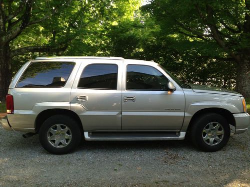 2005 cadillac escalade awd