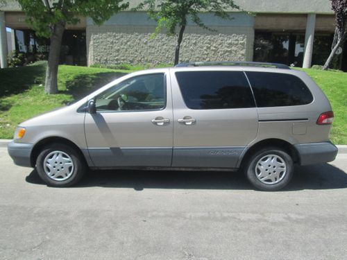 2003 toyota sienna minivan ce stk#224852, no reserve