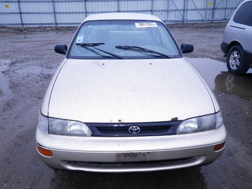 1996 toyota corolla base sedan 4-door 1.6l
