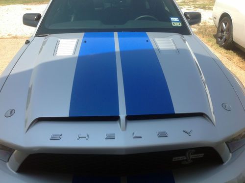 2009 ford mustang shelby gt500 coupe 2-door 5.4l