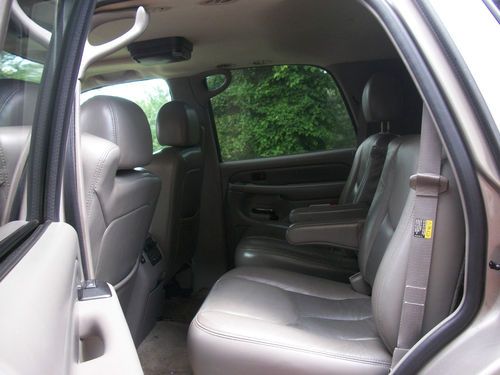 2003 GMC Yukon XL 1500 Denali 4-Door, image 3