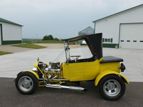 1923 ford t-bucket.  new 350 crate motor.  new turbo 350 trans.  rare fenders!