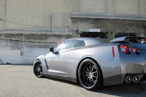 2009 nissan gt-r premium gunmetal w/ 3-piece wheels - best looking gtr