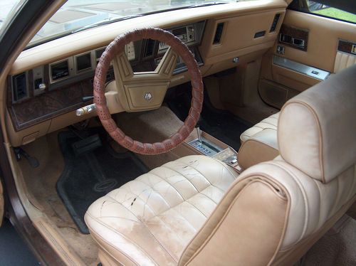 1986 CHRYSLER LEBARON CONVERTIBLE - WOOD GRAIN SIDES - Chrysler Lebaron Town & C, US $4,800.00, image 6