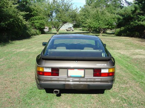 1984 Porsche 944 Coupe, image 5