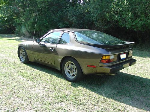 1984 Porsche 944 Coupe, image 7