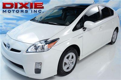 2010 toyota prius - sunroof - solar roof - nav - navigation - backup camera