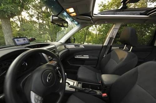 2010 subaru forester x premium wagon 4-door 2.5l