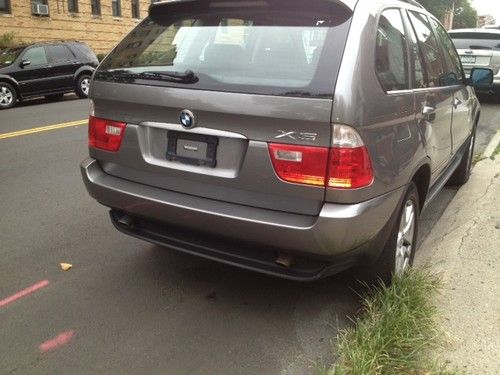 Immaculate one owner 2005 bmw x5 3.0i awd great investment