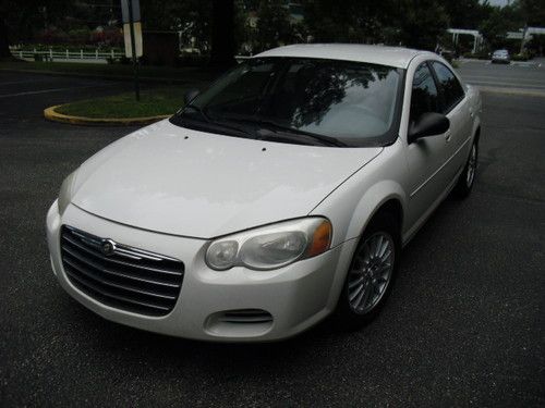 2005 chrysler sebring,auto,wheels,cd,4 cylinder,great running car no reserve!!